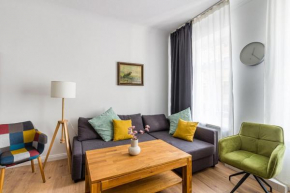 Spacious flat close to center